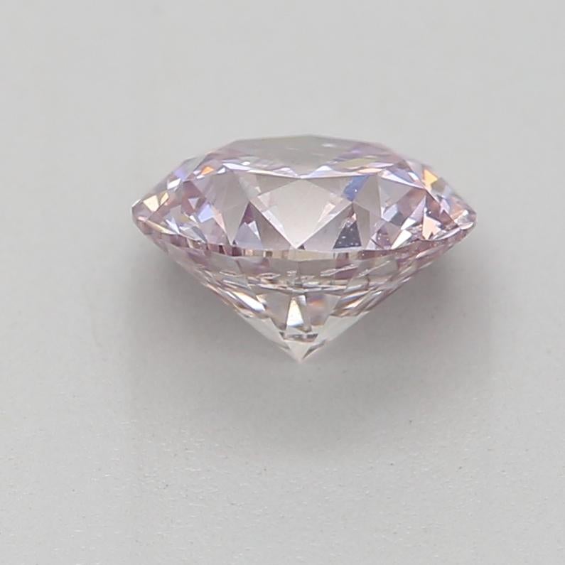 GIA Certified 0.46 Carat Fancy Light Purplish Pink Diamond In New Condition For Sale In บางรัก, TH