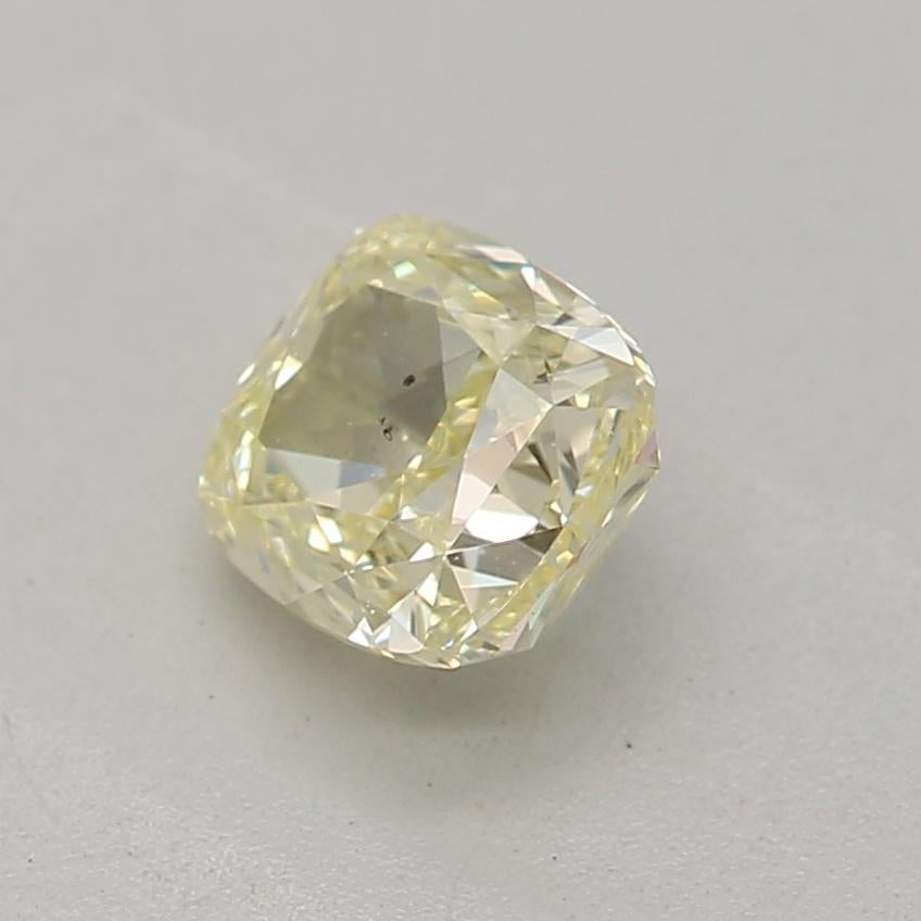Diamante amarillo fantasía de 0,46 quilates y claridad SI1 certificado por GIA Corte cojín en venta