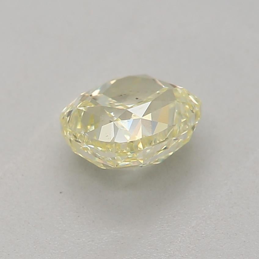 Diamante amarillo fantasía de 0,46 quilates y claridad SI1 certificado por GIA en Nuevo estado para la venta en บางรัก, TH