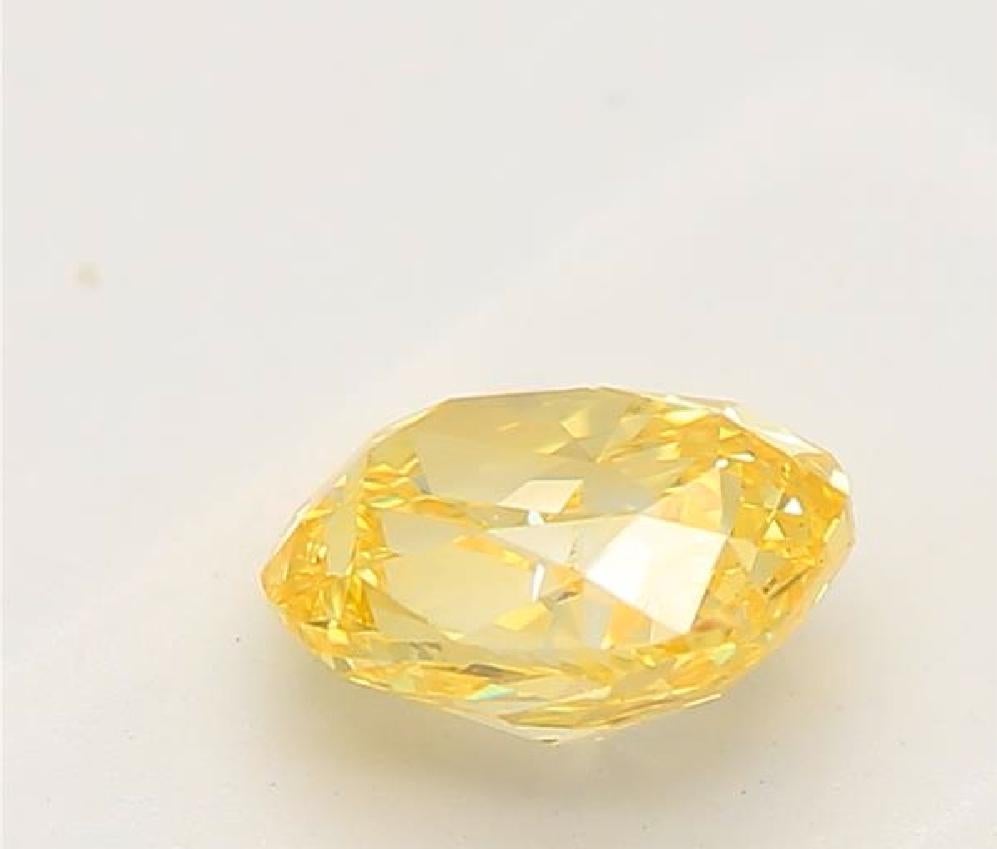 GIA Certified 0.48 Carat Fancy Vivid Yellow SI1 Clarity Diamond In New Condition For Sale In บางรัก, TH