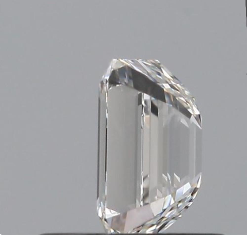 Emerald Cut GIA Certified 0.50 Carat E Colour vvs1 Clarity Diamond For Sale