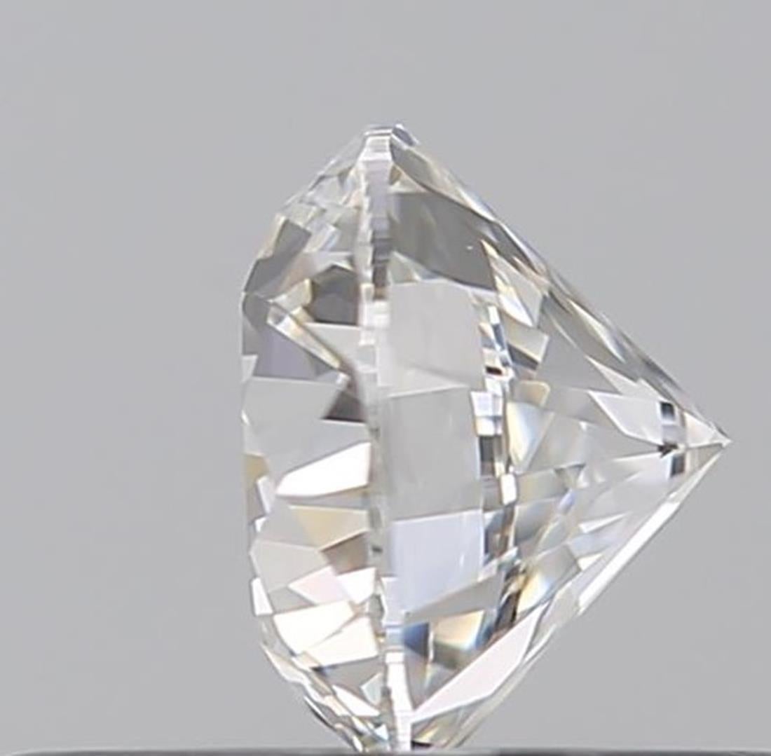 GIA Certified 0.50 Carat E Colour VVS1 Clarity Diamond In New Condition For Sale In บางรัก, TH