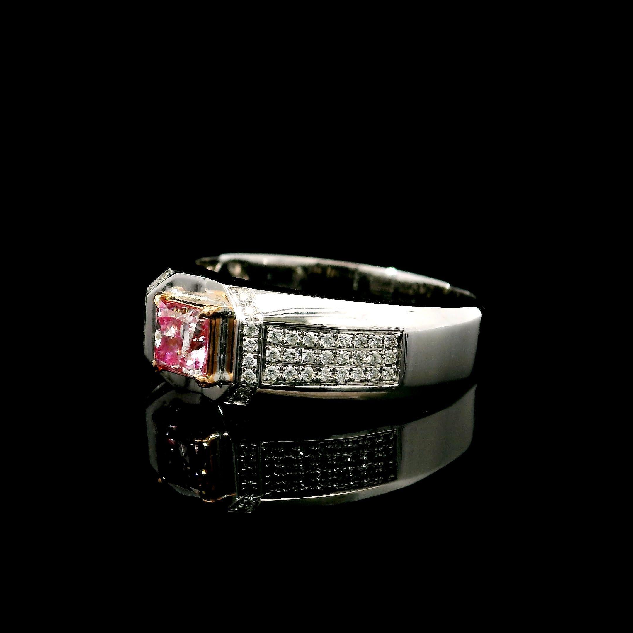 Anello con diamante certificato GIA da 0,50 carati di colore marrone chiaro VS2 In condizioni Nuovo in vendita a บางรัก, TH