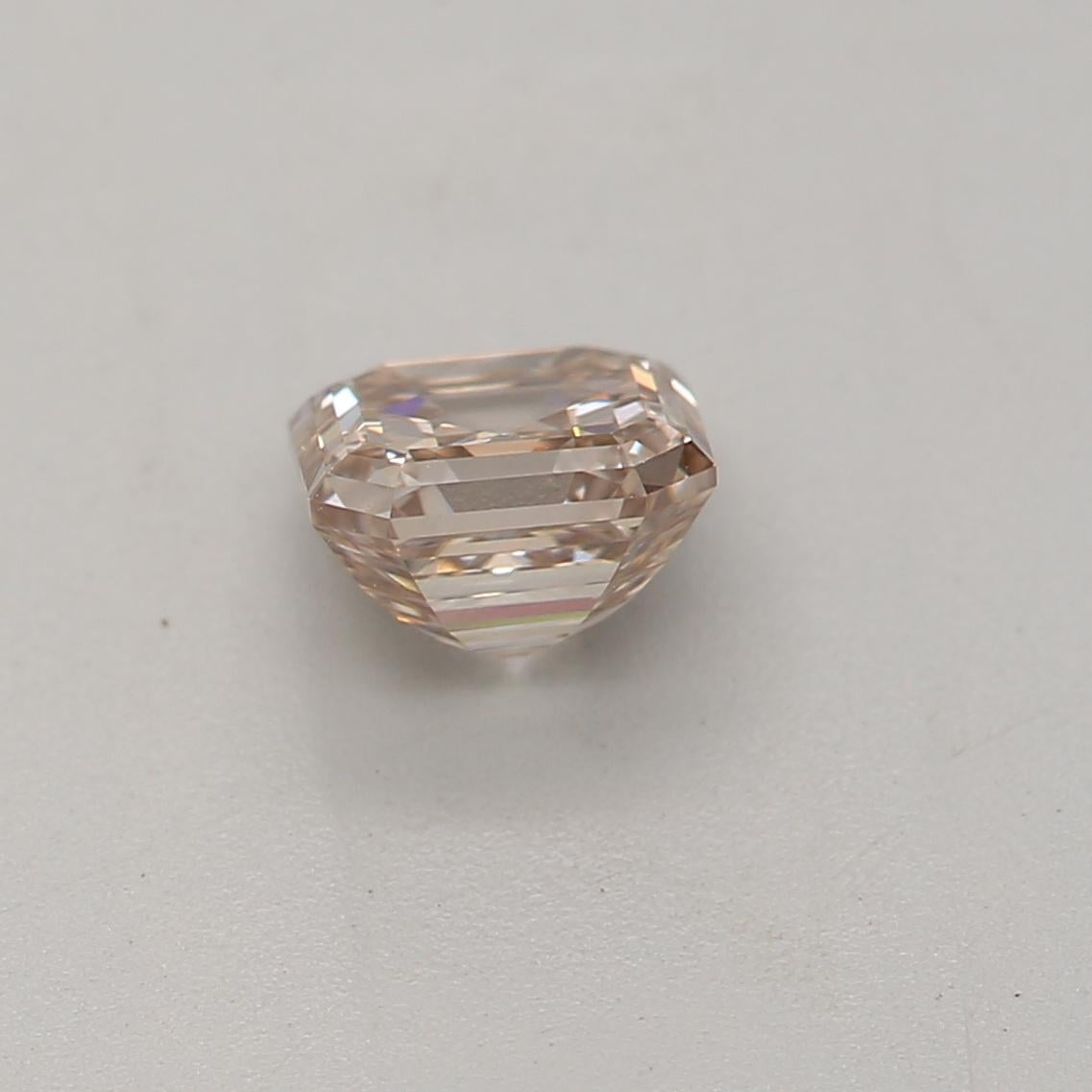 Diamante certificato GIA da 0,50 carati di colore marrone rosato VVS2 di chiarezza In condizioni Nuovo in vendita a บางรัก, TH