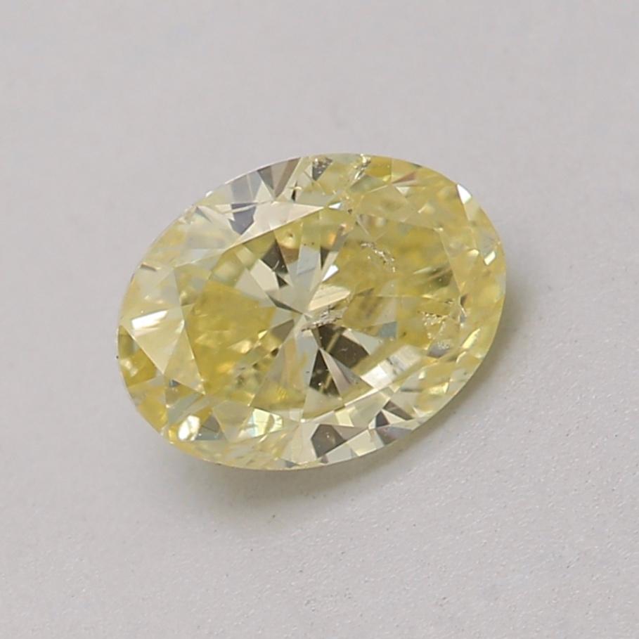 Certificat : GIA 
Numéro de rapport : 2225010891
Forme et coupe : Ovale
Poids en carats : 0,50 carat
Dimensions : 5,85 x 4,42 x 2,76 mm
Qualité de la couleur : Jaune fantaisie

CARACTÉRISTIQUES DU DIAMANT :

Ce diamant jaune fantaisie est un diamant