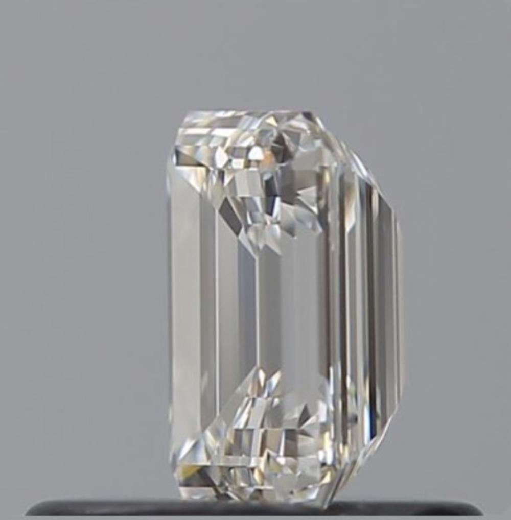 GIA Certified 0.50 Carat H Colour vvs1 Clarity Diamond In New Condition For Sale In บางรัก, TH