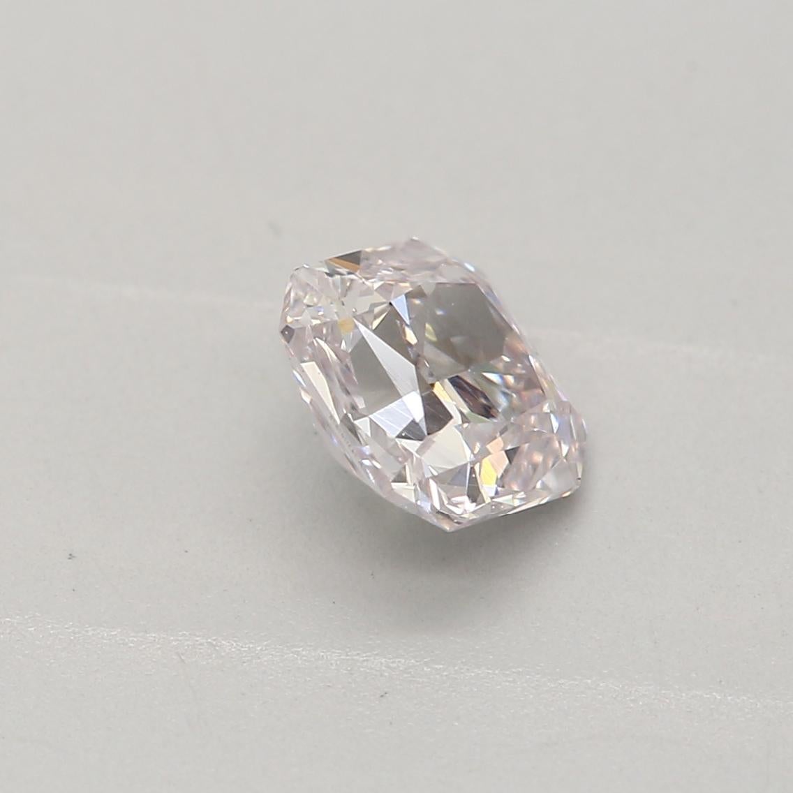 da uomo o donna Diamante certificato GIA da 0,50 carati rosa chiaro con purezza SI1 in vendita