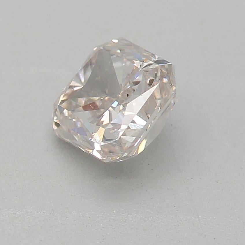 Taglio radiant Diamante certificato GIA da 0,50 carati di colore marrone rosato chiaro con purezza VS2 in vendita