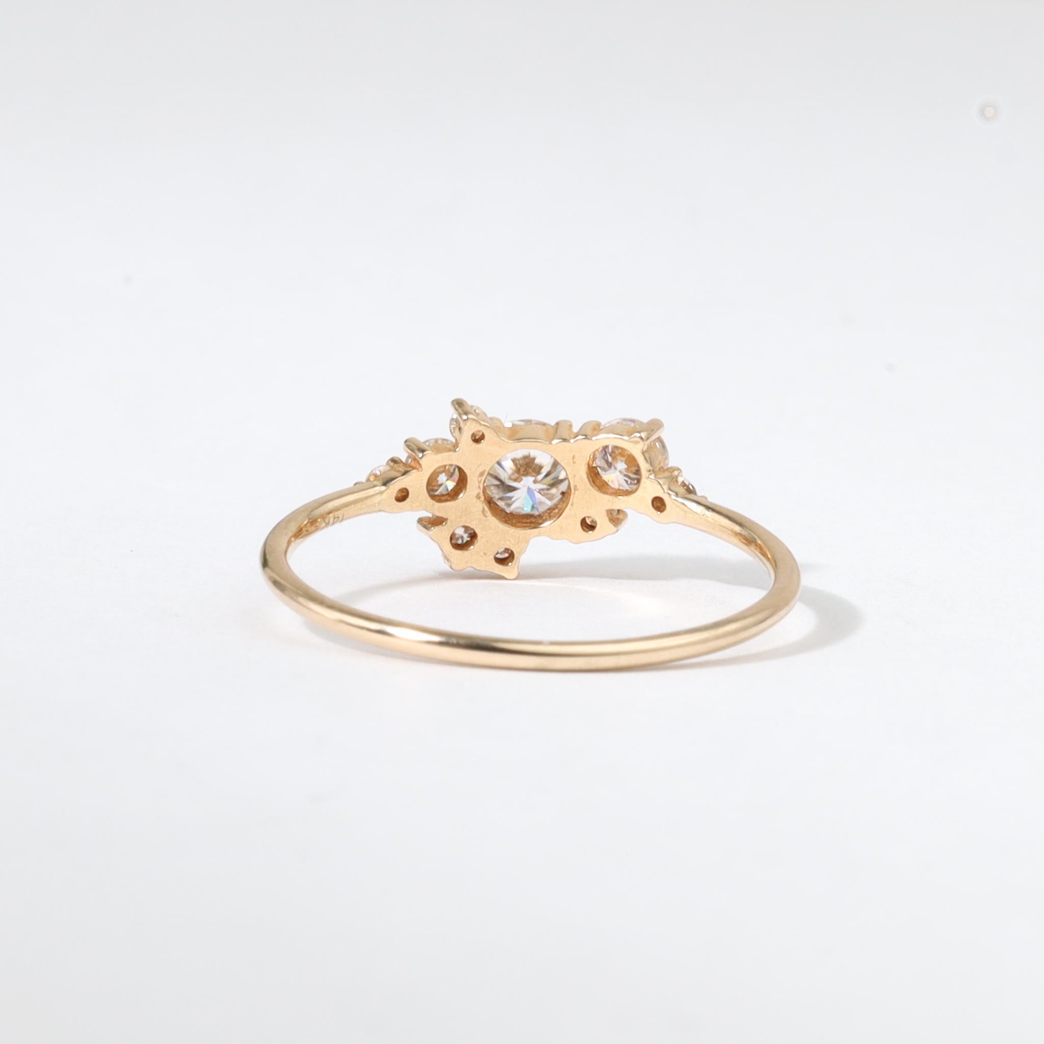 Verlobungsring aus 18 Karat Gelbgold mit GIA-zertifiziertem 0,50 Karat rundem Diamant-Cluster im Angebot 5