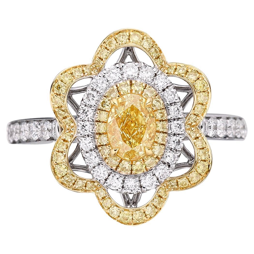 Certification GIA de 0,50 carat  Bague en diamant jaune intense fantaisie de forme ovale naturelle 18 carats