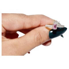 GIA-zertifizierter 0,51 Karat Smaragdring mit rosafarbenem, schwarzem Diamanten