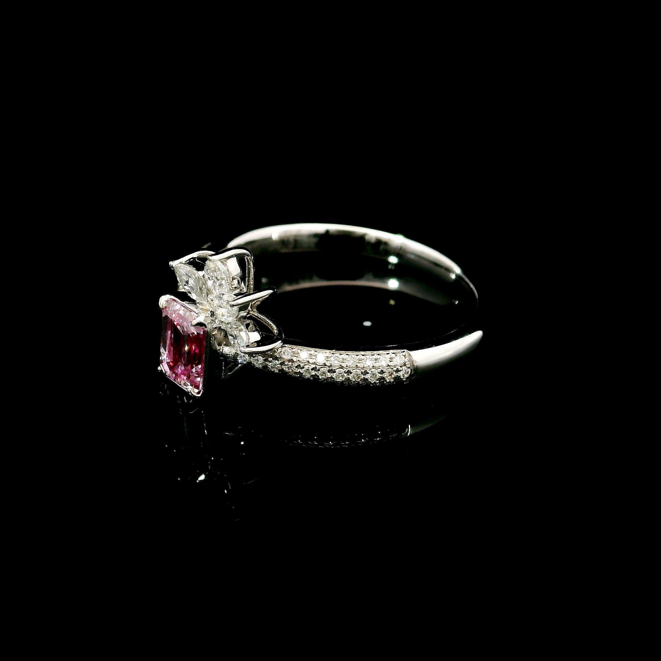 GIA Certified 0.51 Carat Faint Pink SI1 Clarity Diamond Ring In New Condition For Sale In บางรัก, TH