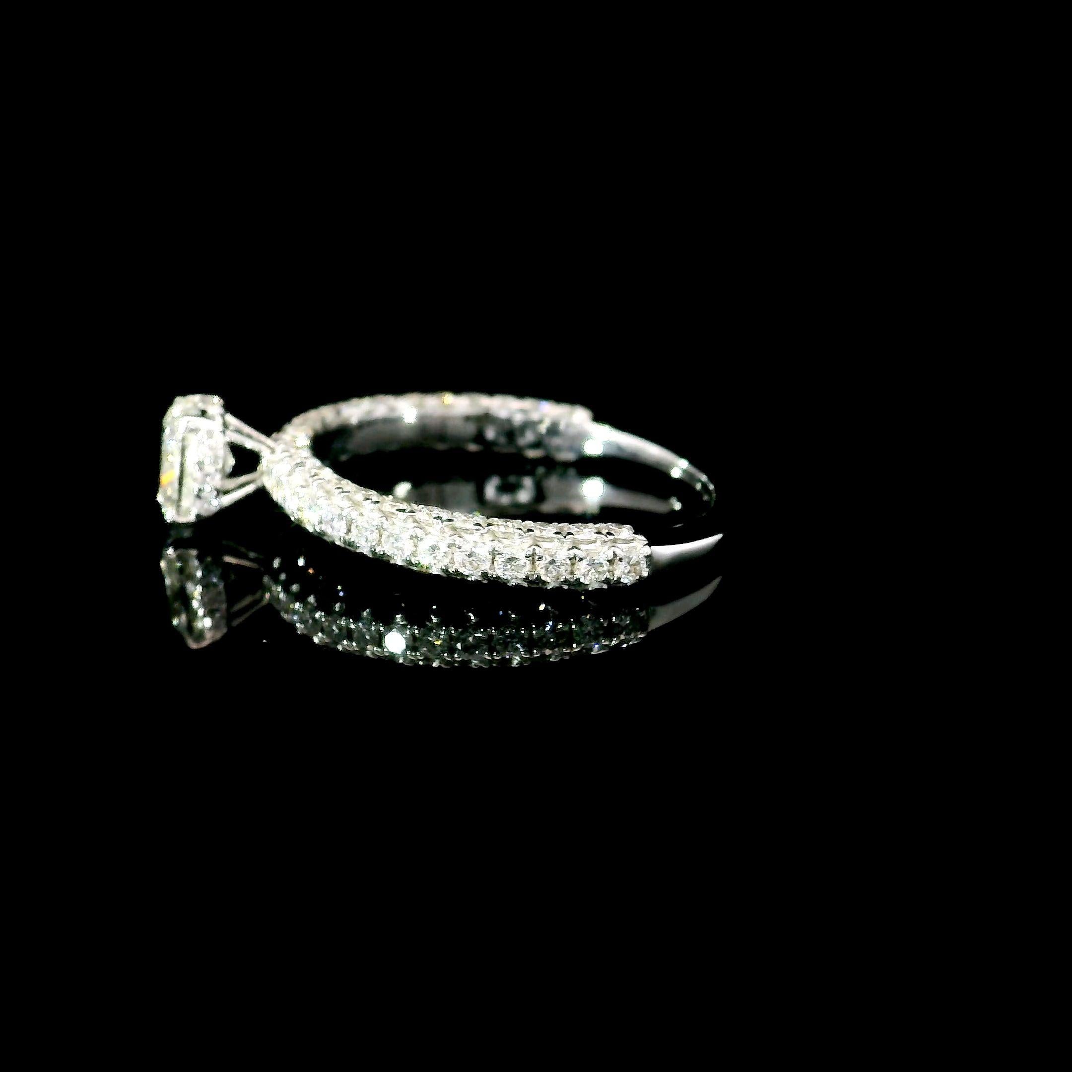 Diamante certificato GIA da 0,51 carati con colore I e purezza VVS1 in vendita 1