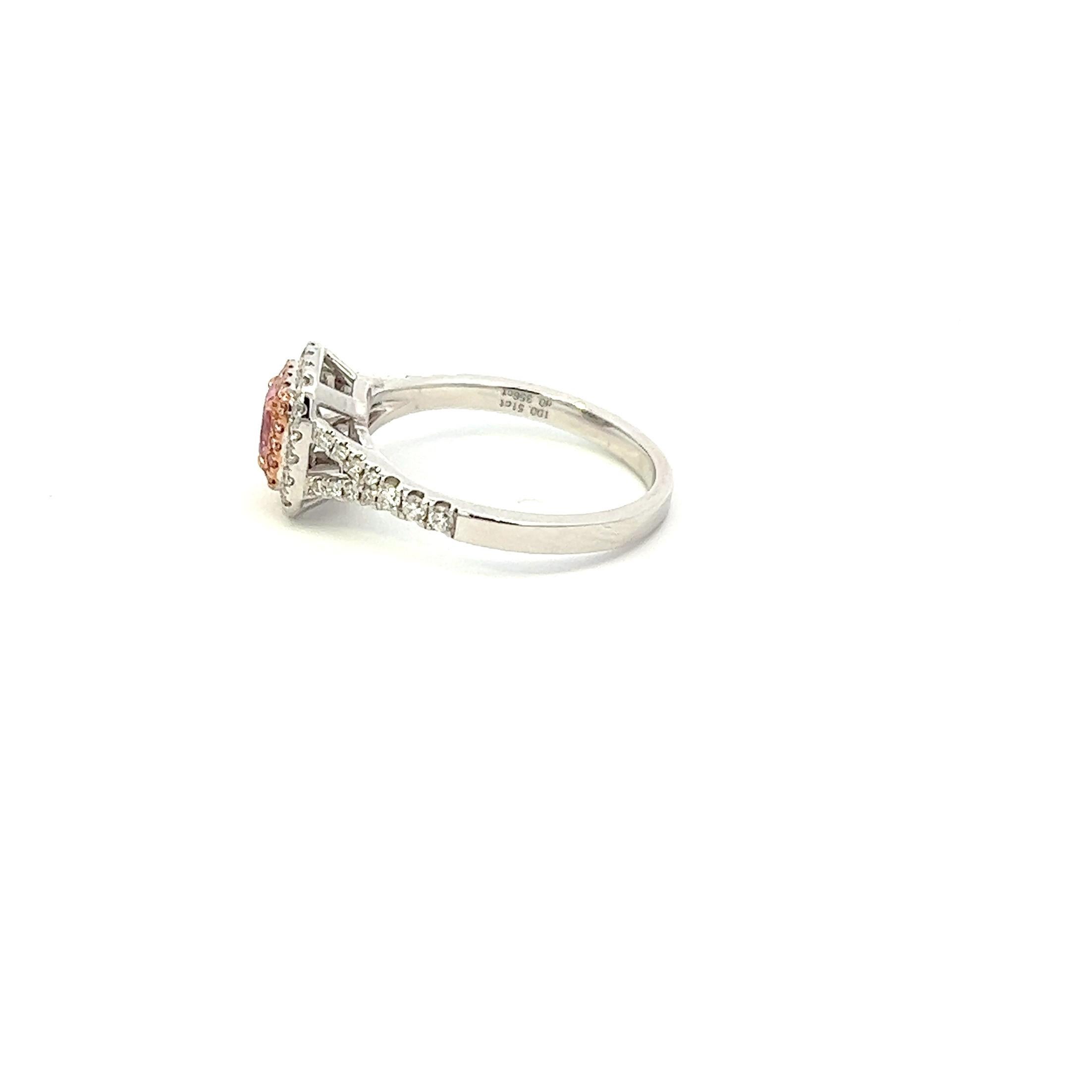 GIA zertifizierter 0,51 Karat Light Pink Diamond Ring (Carréeschliff) im Angebot