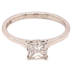 Anello con diamante solitario a taglio quadrato certificato GIA da 0,51 carati in platino