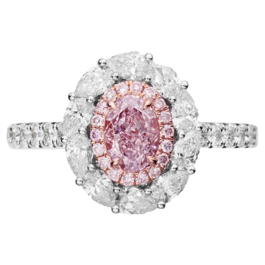 Bague en diamant de forme ovale rose clair de fantaisie de 0,51 carat, certifié GIA.