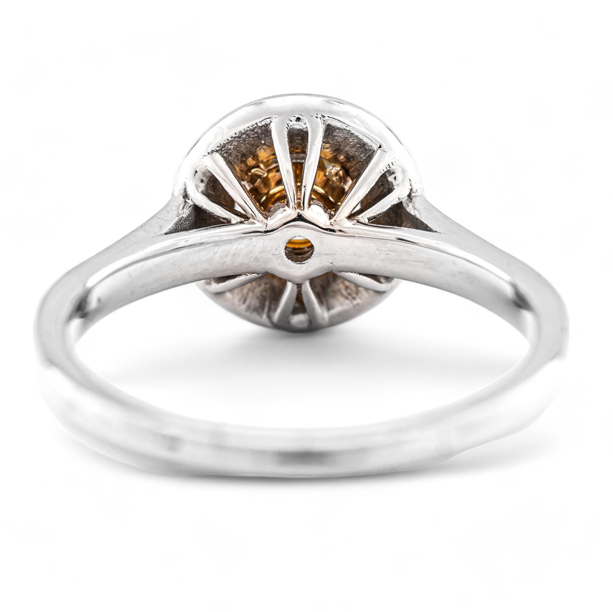 GIA Certified 0.51ct White Gold Fancy Colored VS2 Diamond Ring For Sale 1