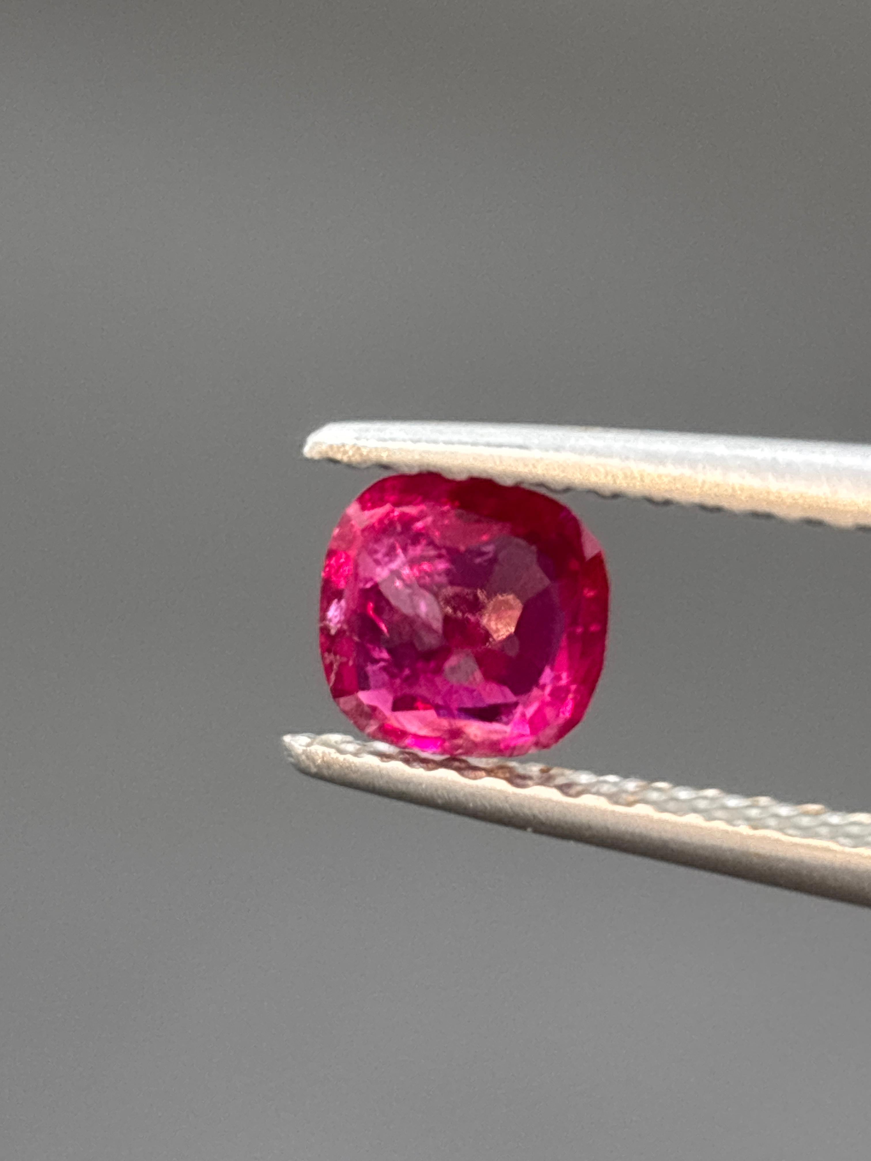 GIA-zertifiziert 0,52 Karat Burma No Heat Natural Vivid Red Ruby im Angebot 3