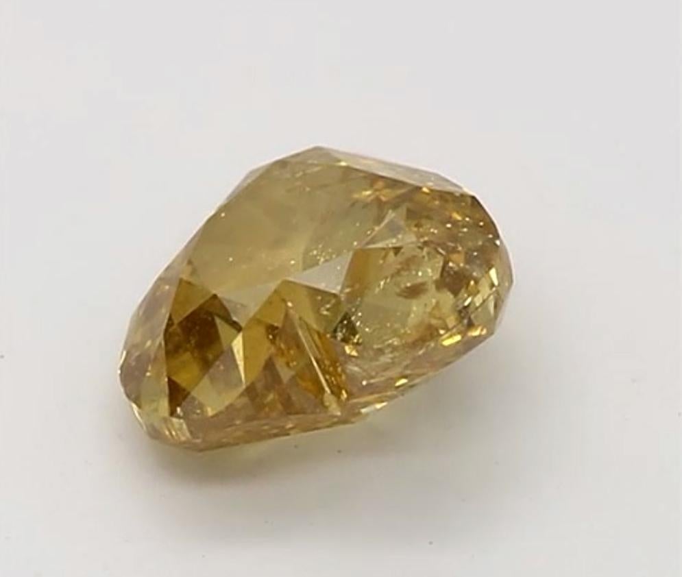 Diamante certificato GIA da 0,52 carati di colore giallo brunastro intenso e di chiarezza I2 In condizioni Nuovo in vendita a บางรัก, TH