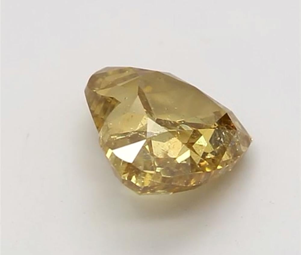 da uomo o donna Diamante certificato GIA da 0,52 carati di colore giallo brunastro intenso e di chiarezza I2 in vendita