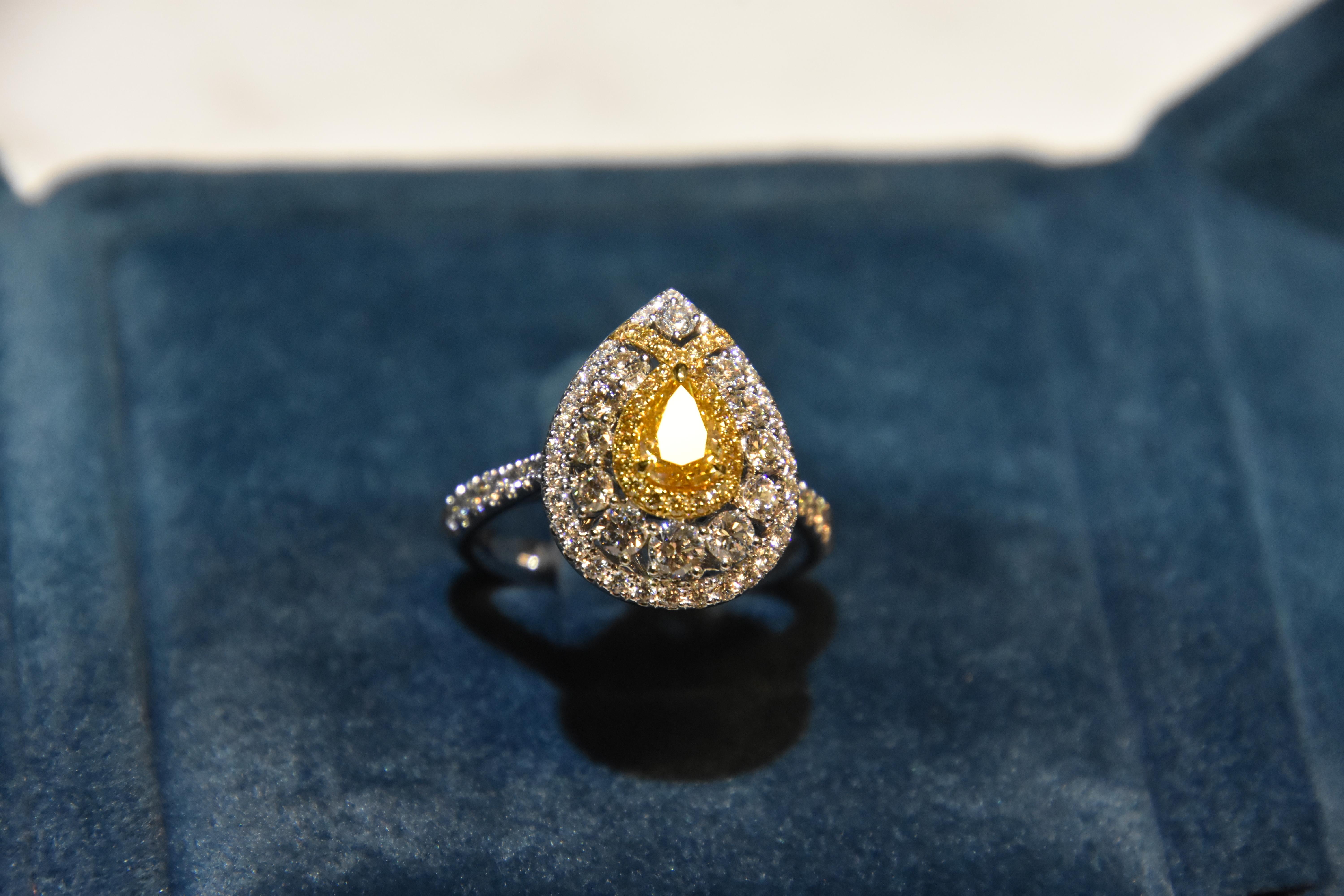 GIA Certified 0.52 Carat Fancy Intense Yellow- Orange Diamond Ring In New Condition For Sale In Tsim Sha Tsui, HK