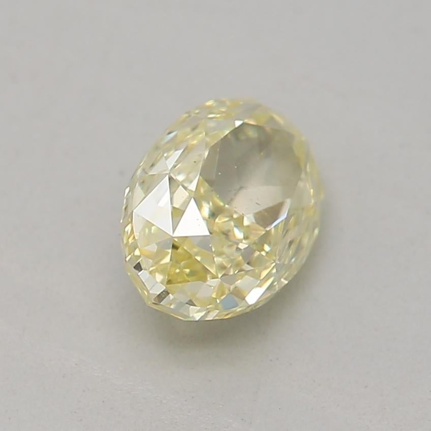 Diamant jaune fantaisie de 0,52 carat de pureté SI1 certifié GIA en vente 1