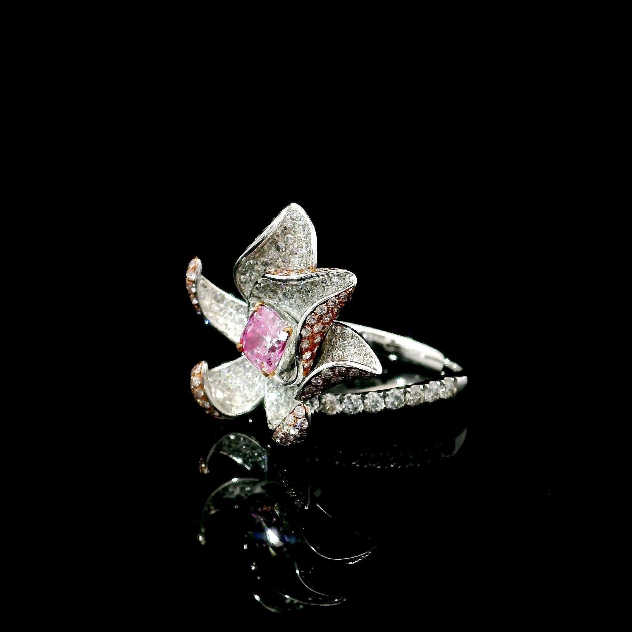 Anello con diamante certificato GIA da 0,52 carati di colore rosa molto chiaro con purezza I3 In condizioni Nuovo in vendita a บางรัก, TH