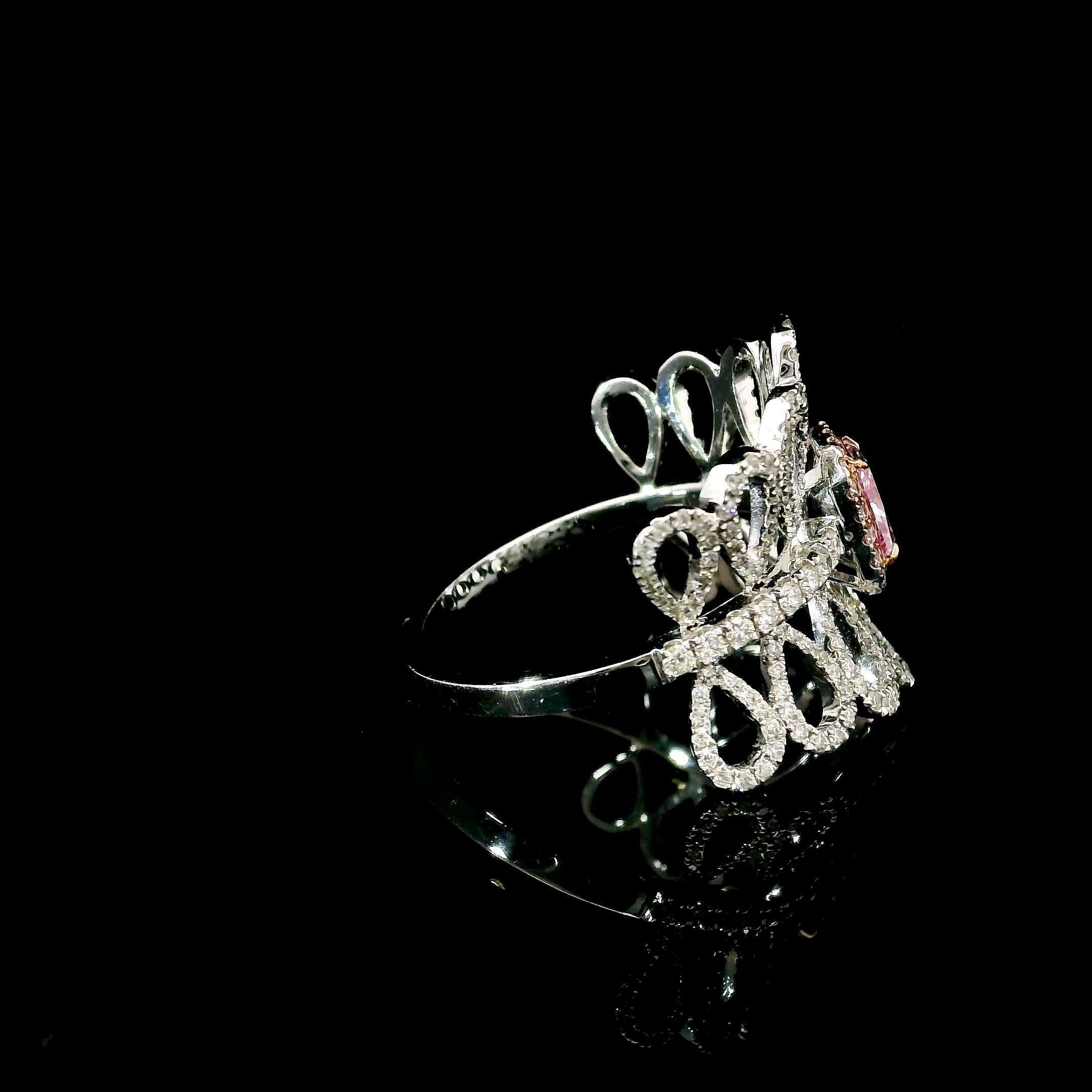 Anello con diamante certificato GIA da 0,52 carati di colore rosa molto chiaro con purezza I3 in vendita 2