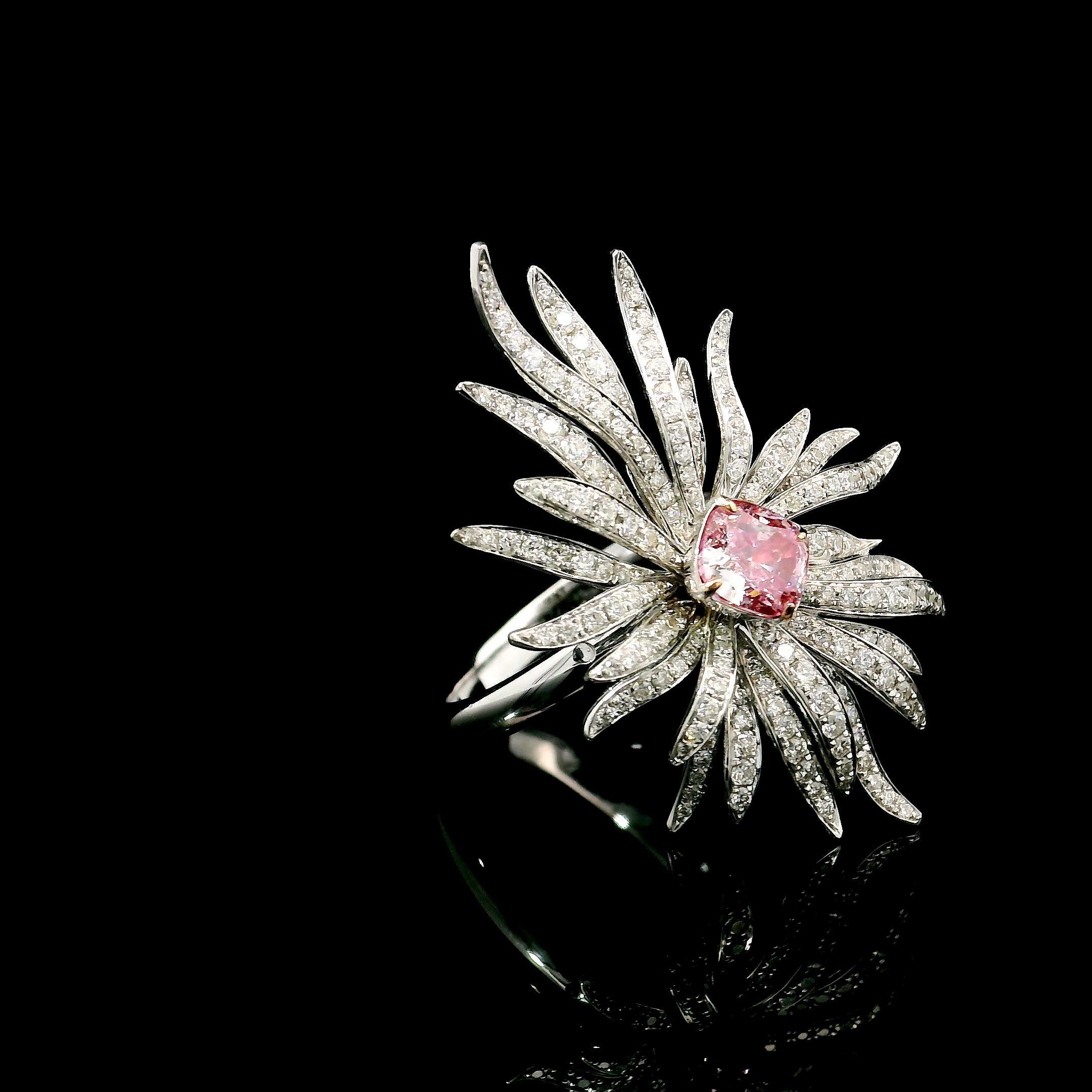 Anello con diamante certificato GIA 0,52 Very Light Pink SI2 Clarity In condizioni Nuovo in vendita a บางรัก, TH