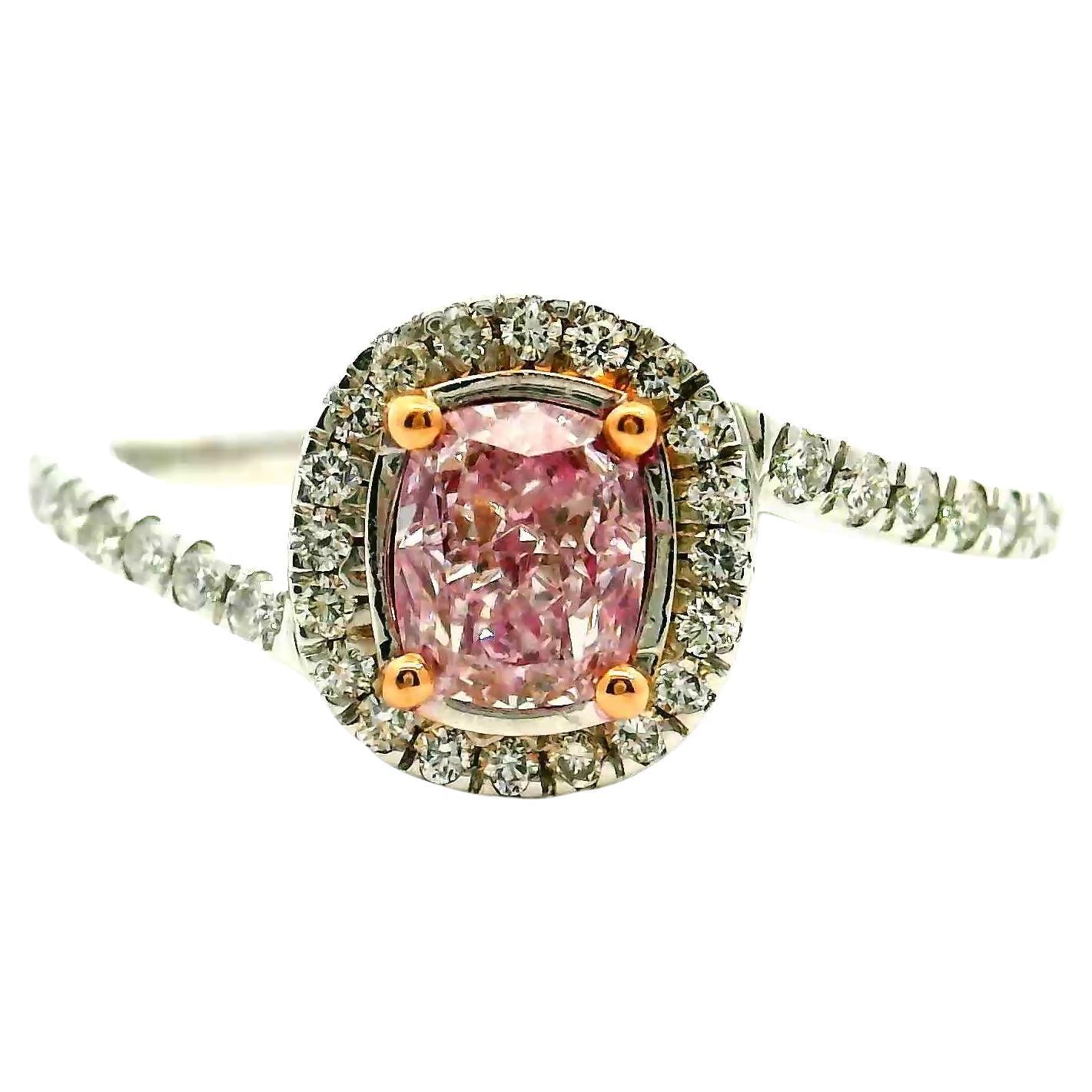 Bague en diamant certifié GIA de 0,53 carat de couleur rose faible SI2