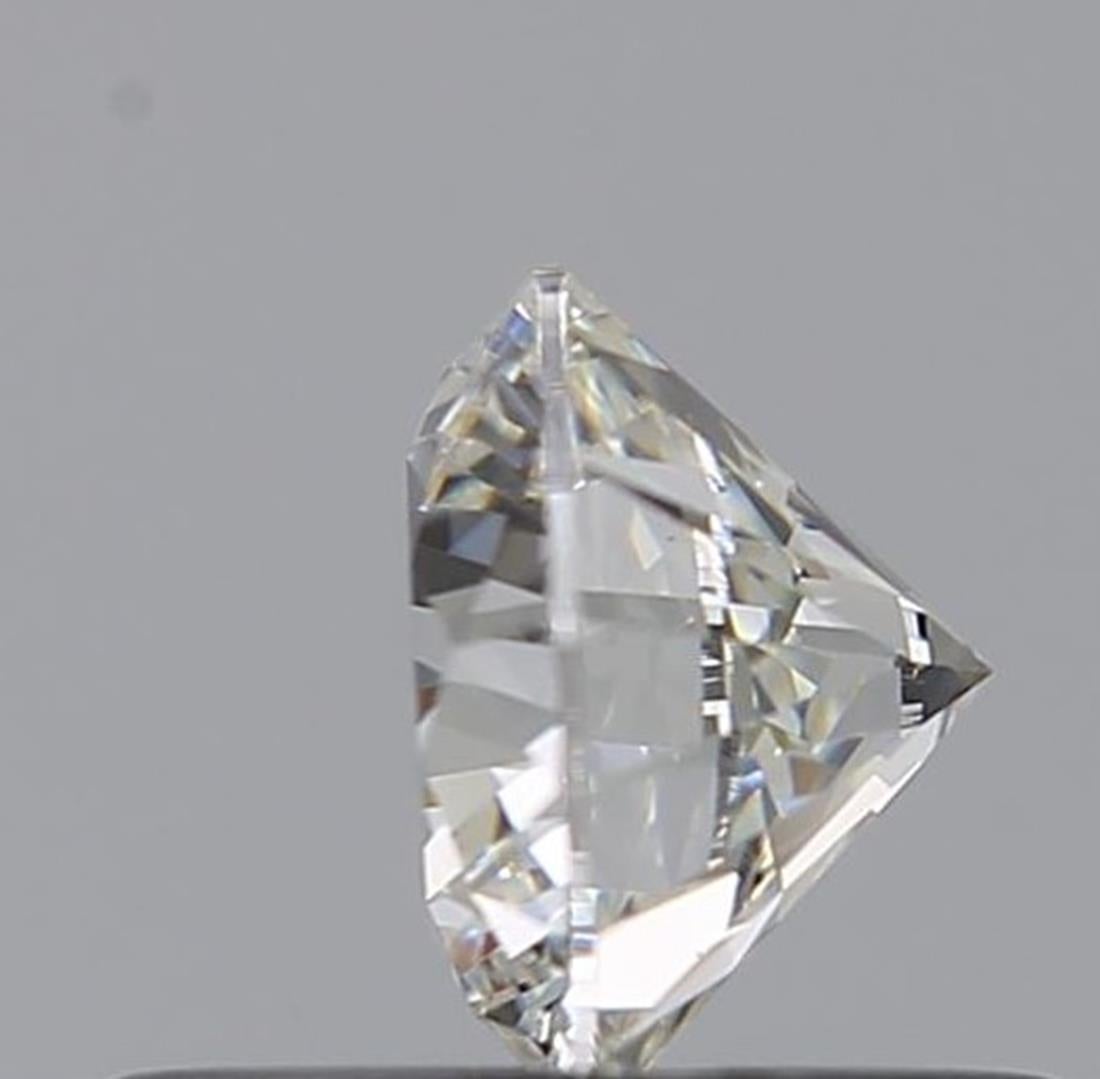GIA Certified 0.53 Carat H Colour VVS1 Clarity Diamond In New Condition For Sale In บางรัก, TH