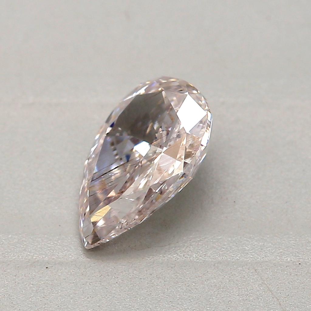 GIA Certified 0.53 Carat Light Pink SI2 Clarity Diamond In New Condition For Sale In บางรัก, TH