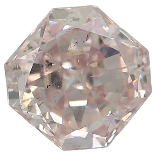 Diamante certificado por el GIA de 0,53 quilates de color rosa claro y claridad SI2