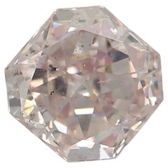 Diamante certificado por el GIA de 0,53 quilates de color rosa claro y claridad SI2