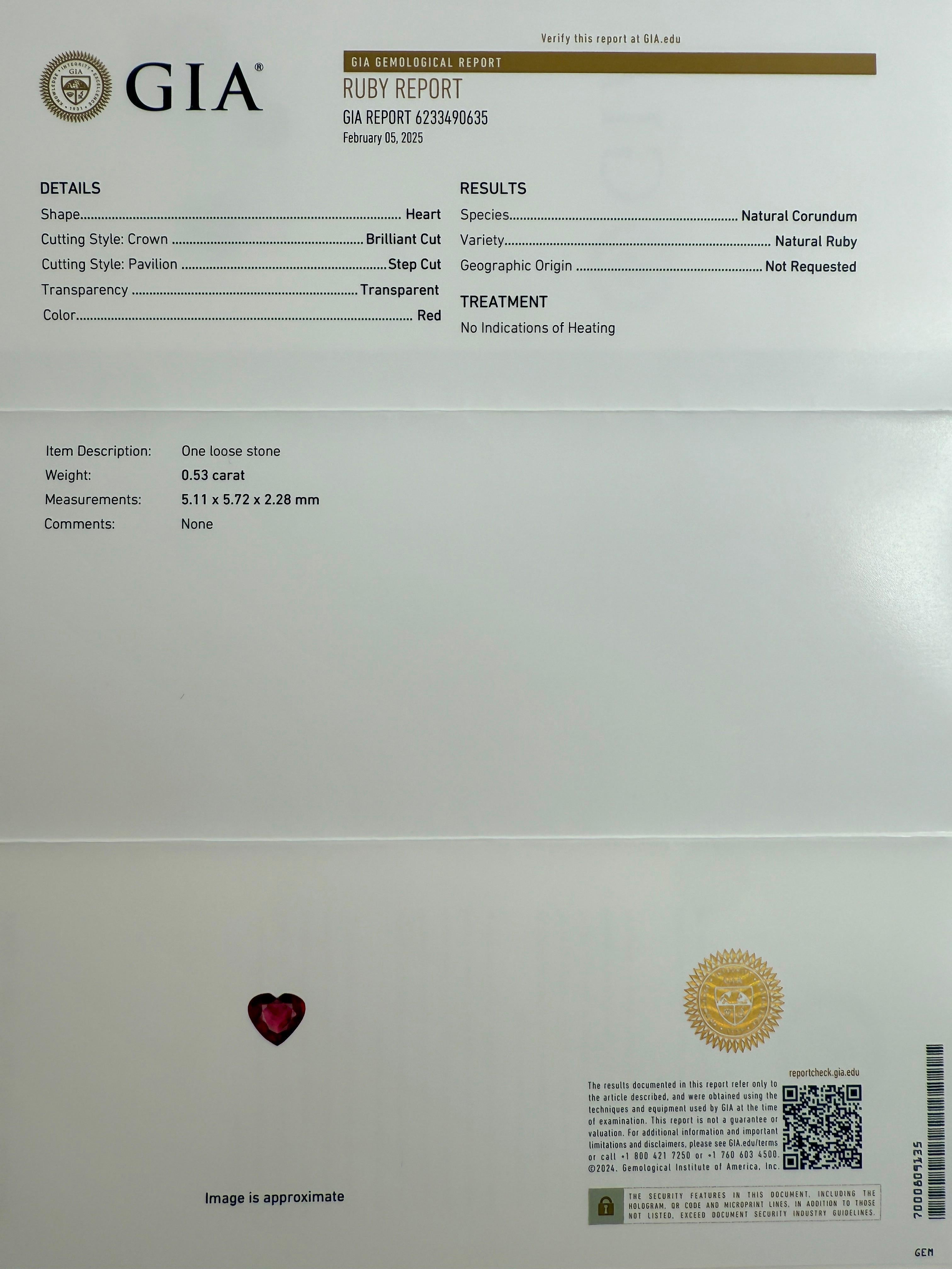 GIA zertifiziert natürlichen unbehandelten Heart Cut Deep Red Ruby 18k Gelbgold Solitär Anhänger Halskette.

Dieser wunderschöne Solitär-Anhänger enthält einen natürlichen Rubin von 0,53 Karat mit tiefroter Farbe und einem exzellenten Herzschliff