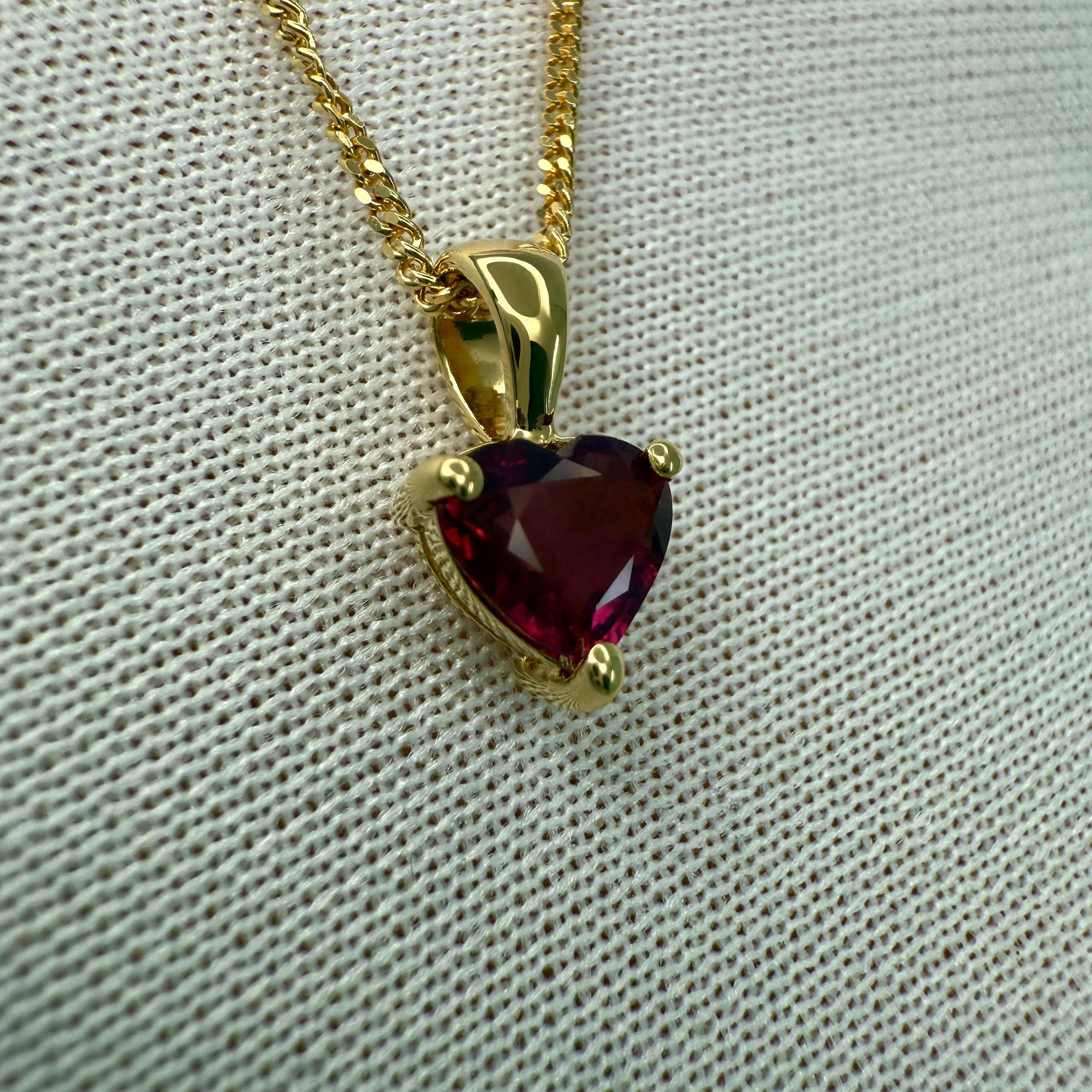GIA zertifiziert 0,53ct unbehandelten Herzschliff Rubin 18k Gelbgold Anhänger Halskette im Angebot 2