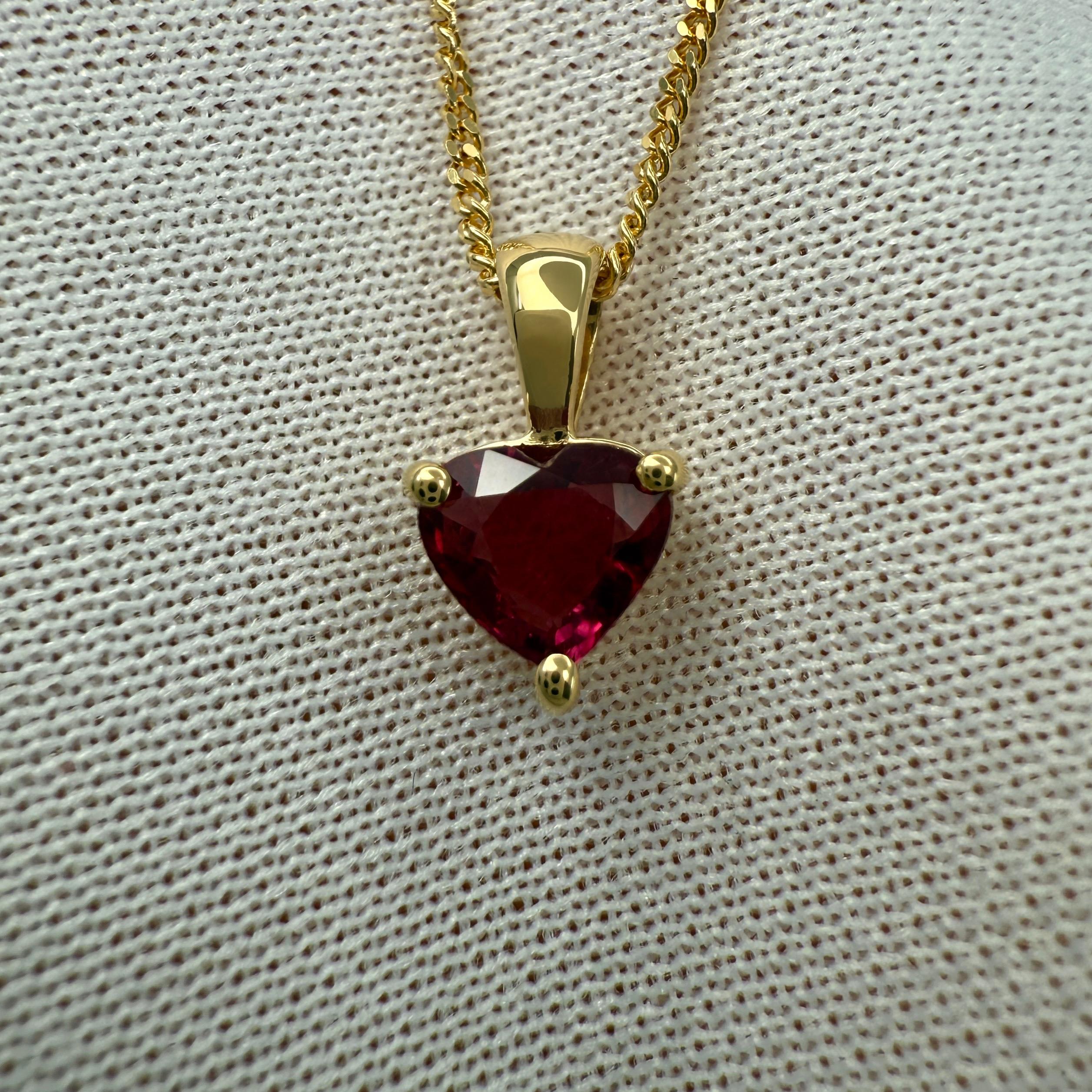 GIA zertifiziert 0,53ct unbehandelten Herzschliff Rubin 18k Gelbgold Anhänger Halskette im Angebot 3
