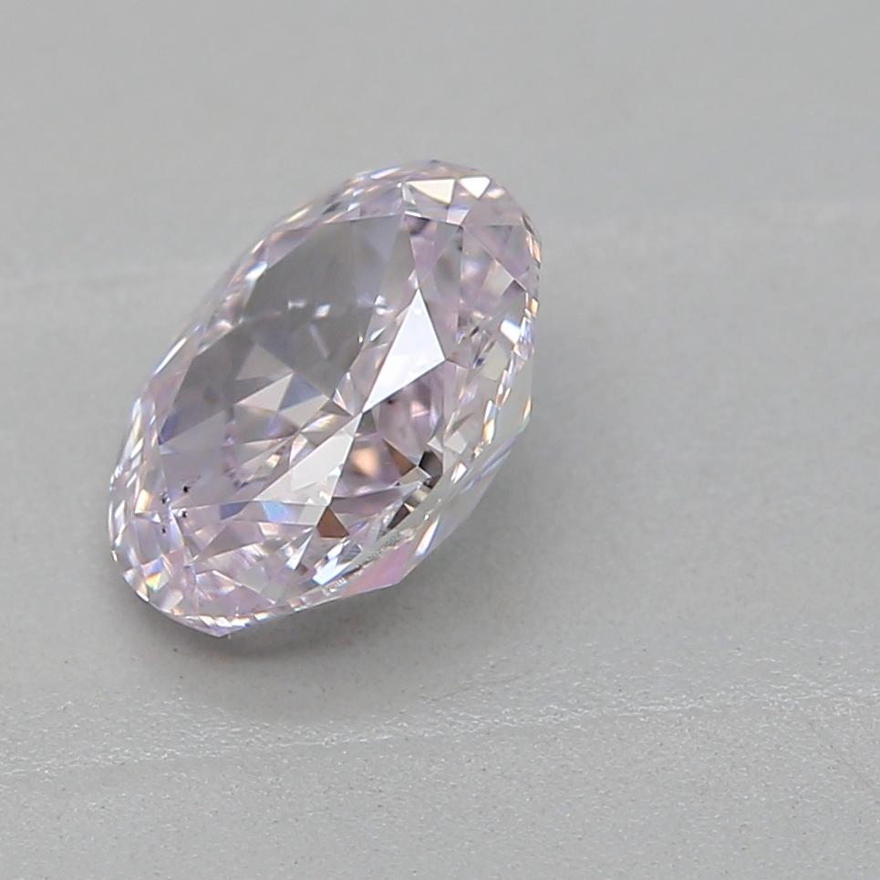 Diamant rose très clair certifié GIA de 0,54 carat de pureté SI1 Neuf - En vente à บางรัก, TH