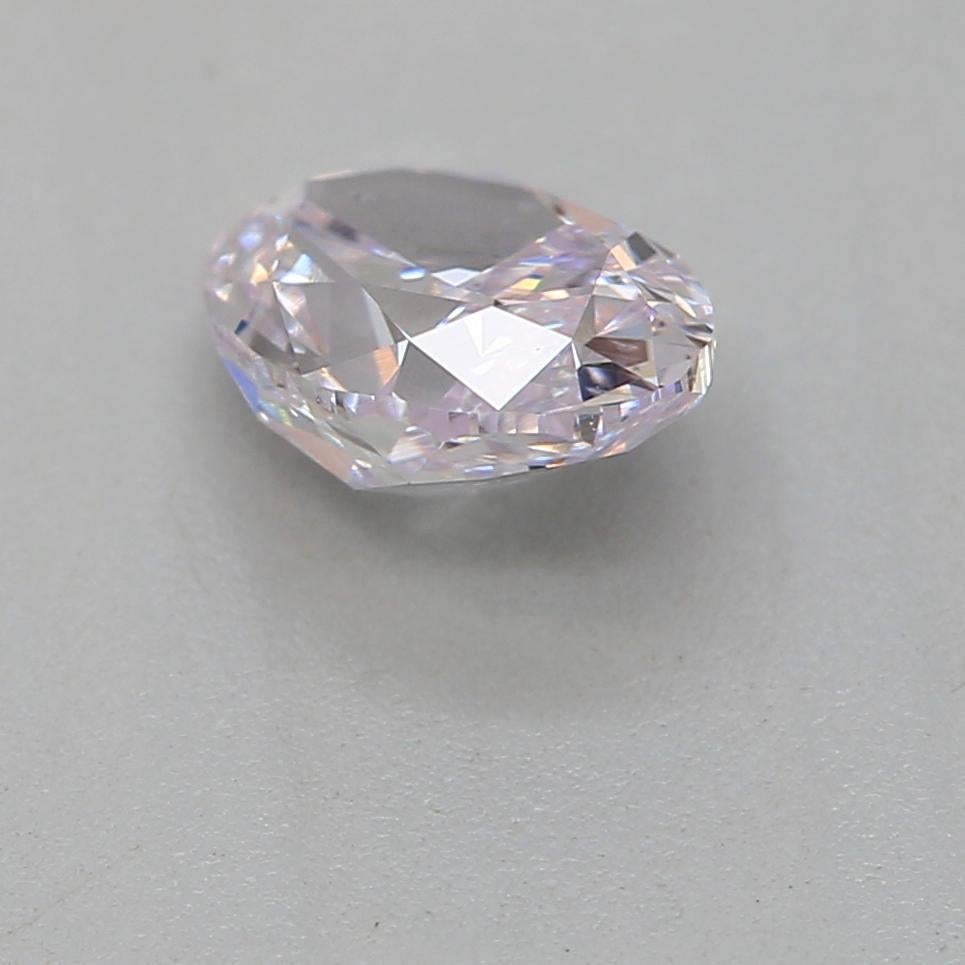Diamant rose très clair certifié GIA de 0,54 carat de pureté SI1 Unisexe en vente