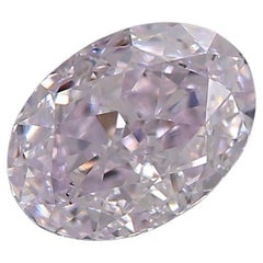 Diamante certificado por el GIA de 0,54 quilates de color rosa muy claro y claridad SI1