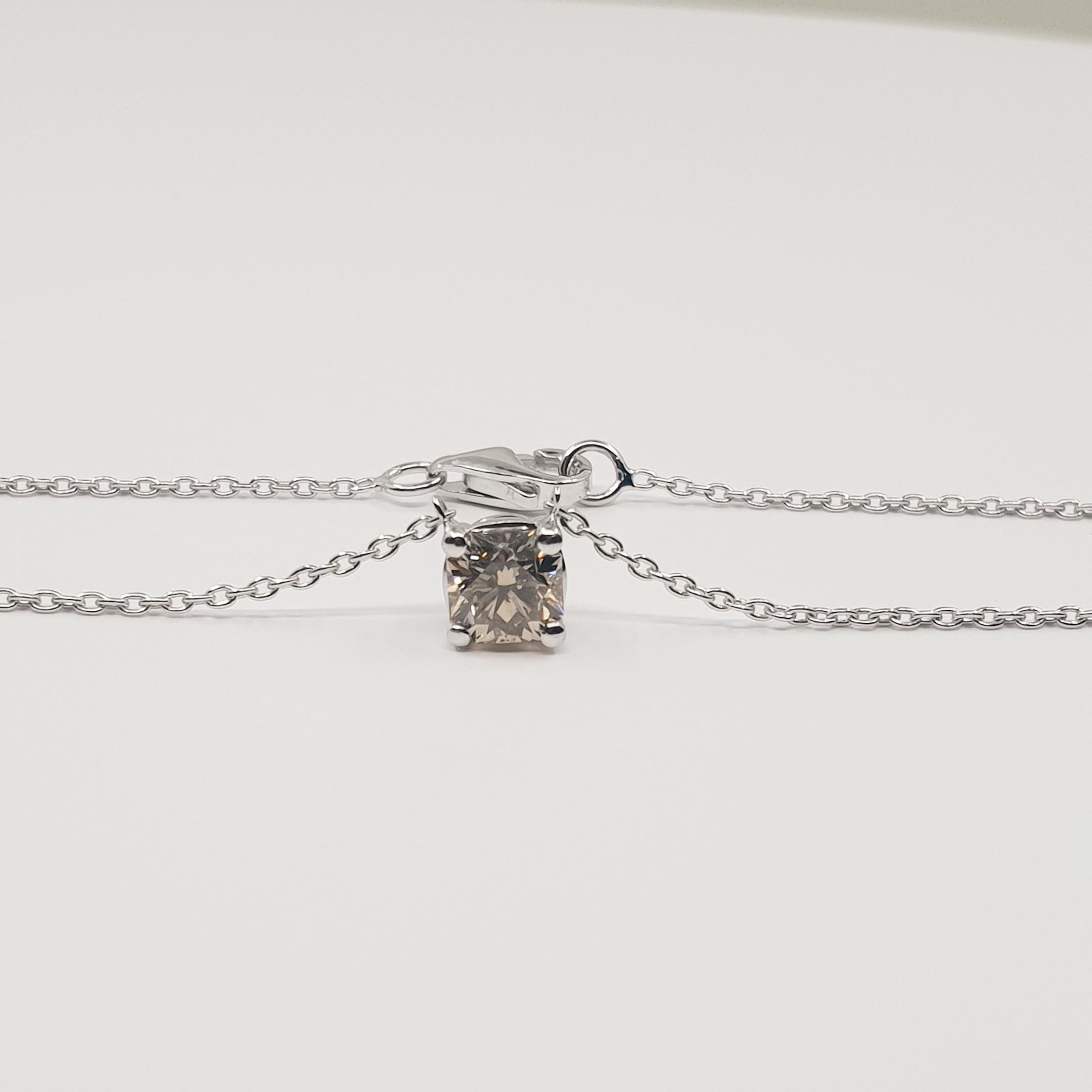 Square Cut GIA Certified 0.56 Carat Flanders Cut Cognac Diamond Necklace 750 White Gold For Sale