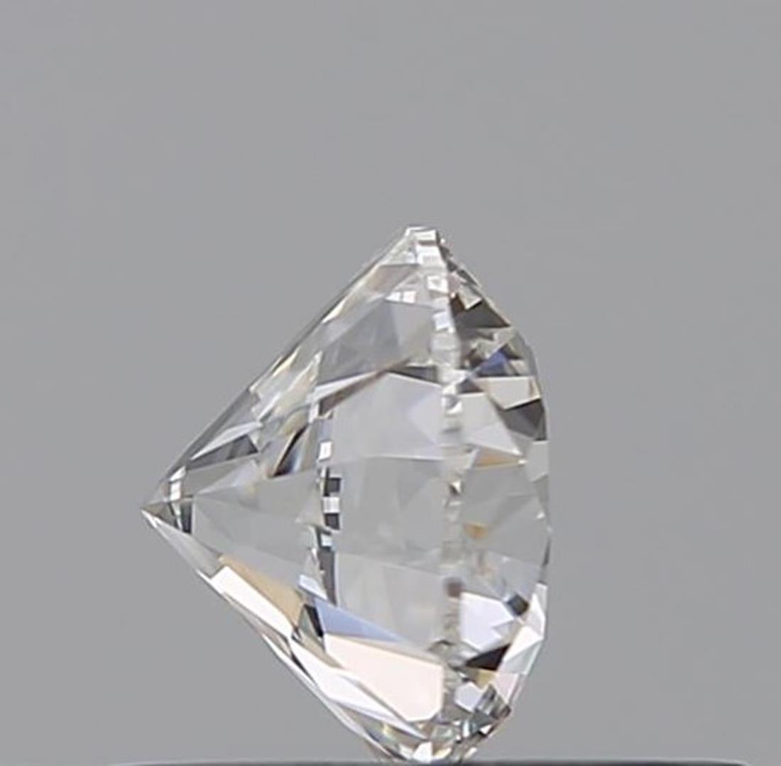 Diamante certificato GIA da 0,58 carati con colore E e purezza VS1 In condizioni Nuovo in vendita a บางรัก, TH