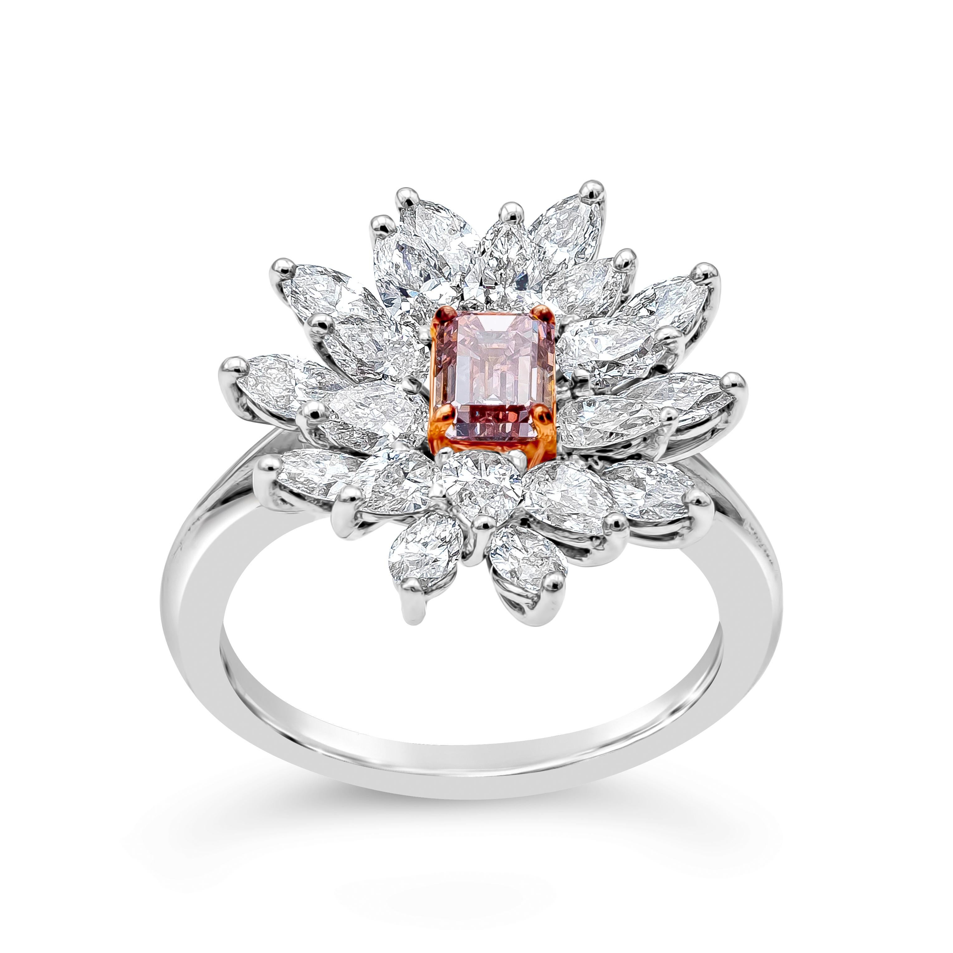 Verlobungsring mit GIA-zertifiziertem 0,59 Karat intensiv rosa Fancy-Diamant (Smaragdschliff) im Angebot