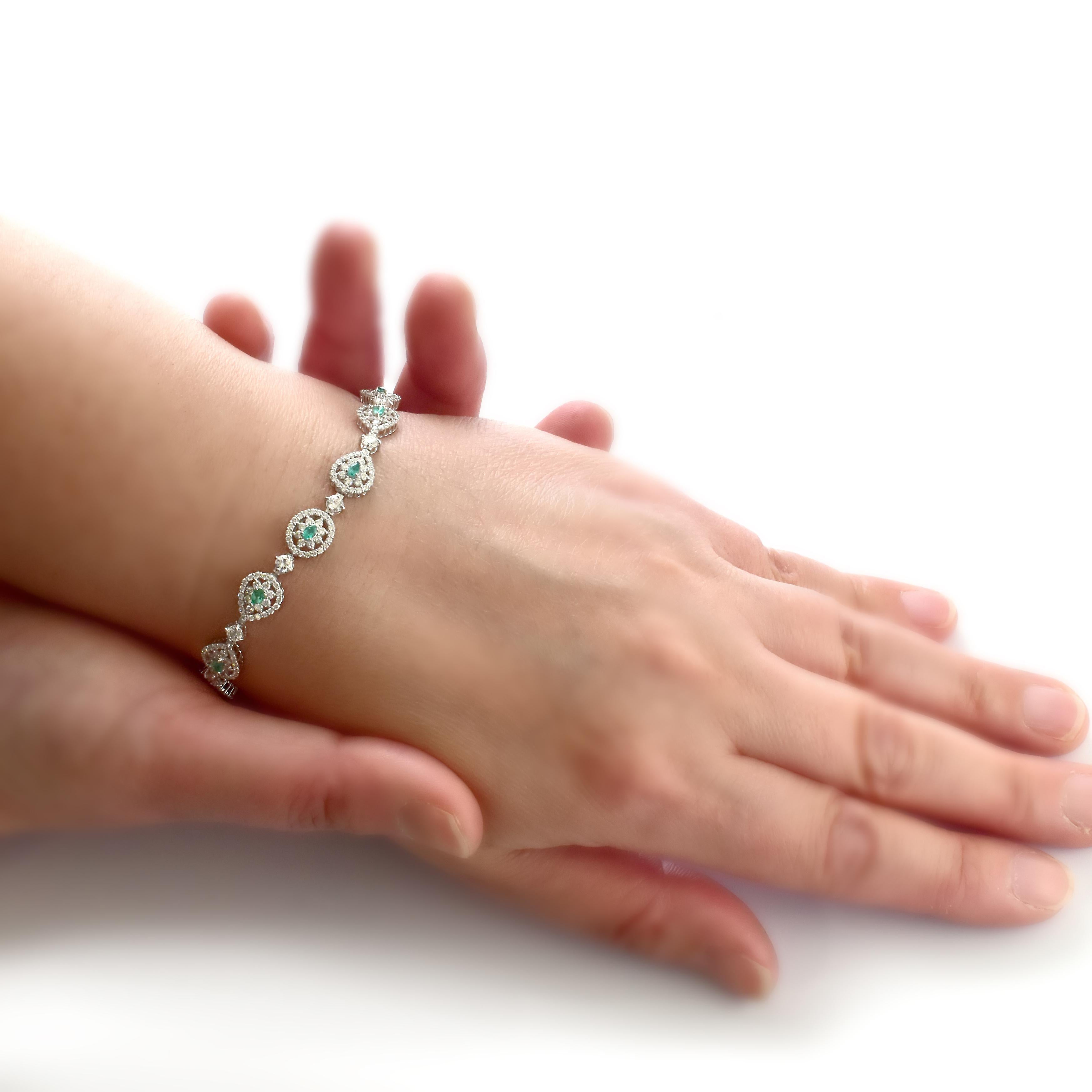 Bracelet en platine avec diamants et paraiba brésilien de 0,59 carat certifié GIA Pour femmes en vente