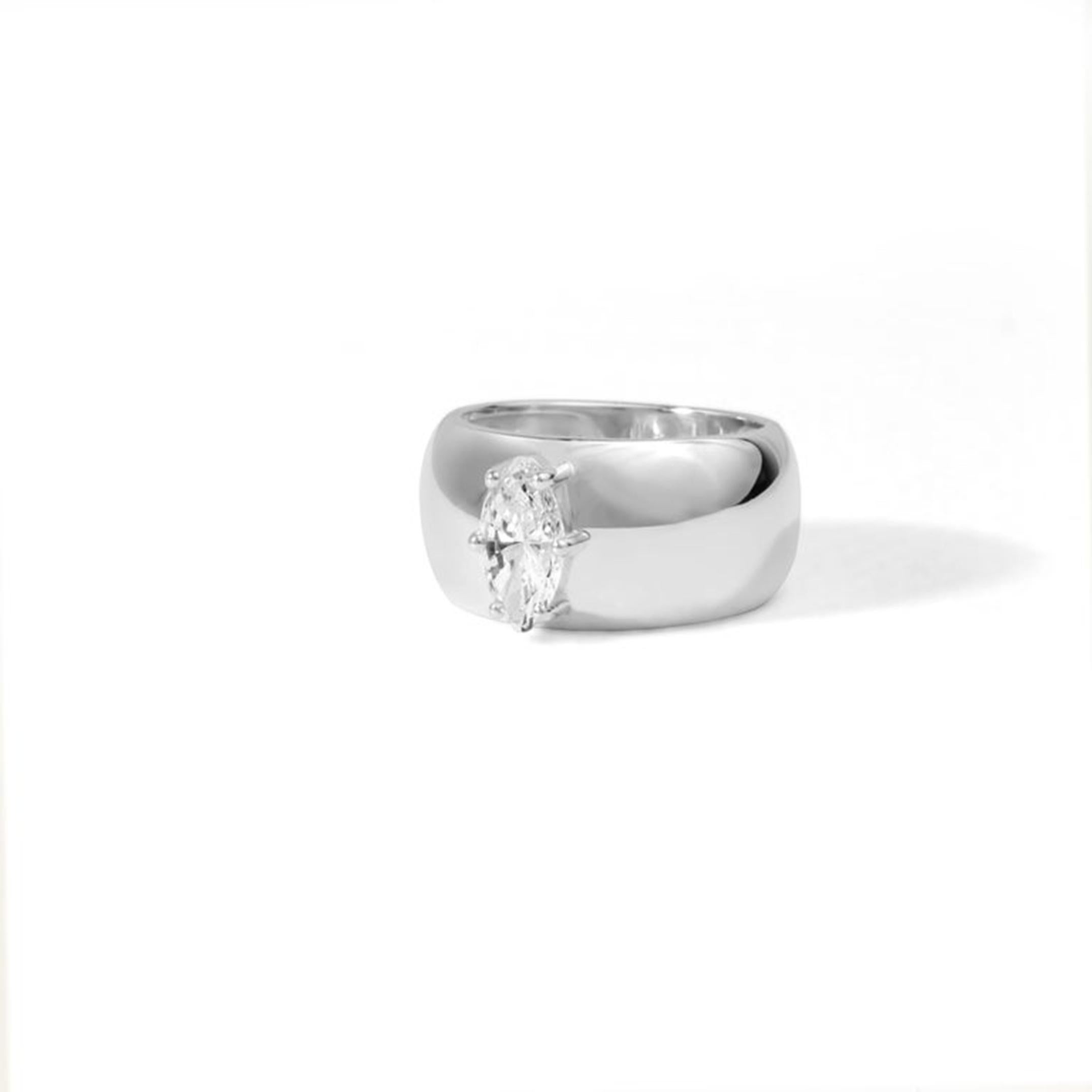 Informe GIA Certificado Diamante Marquesa de 0,5 Quilates en Oro Blanco de 18k Banda Gruesa en venta 1