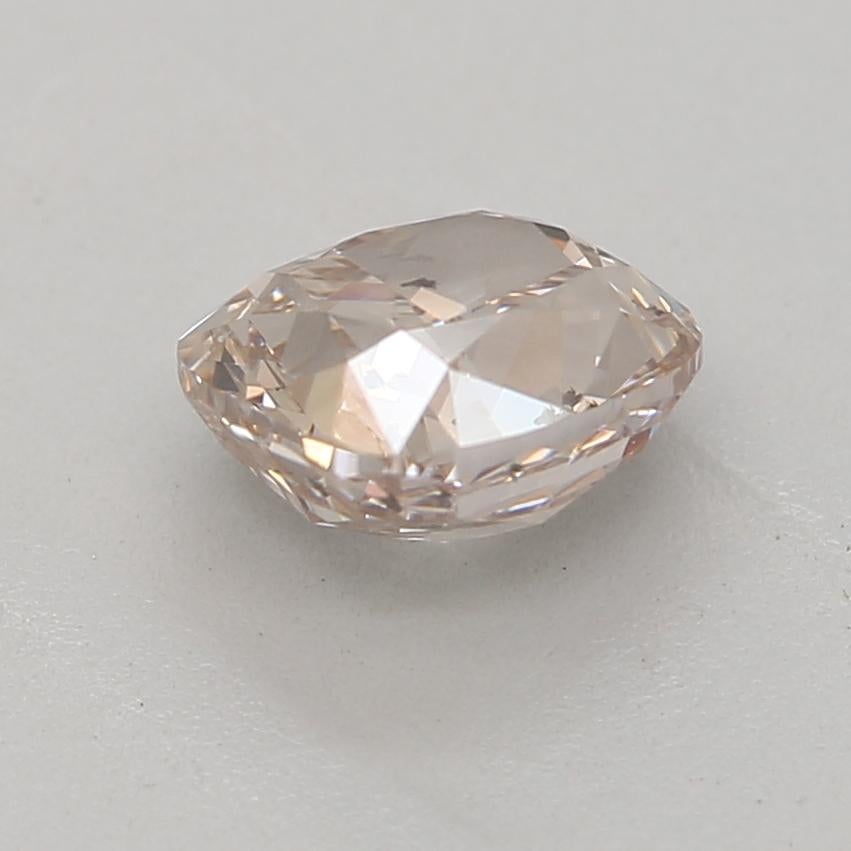 GIA Certified 0.60 Carat U - V Colour SI2 Clarity Diamond In New Condition For Sale In บางรัก, TH