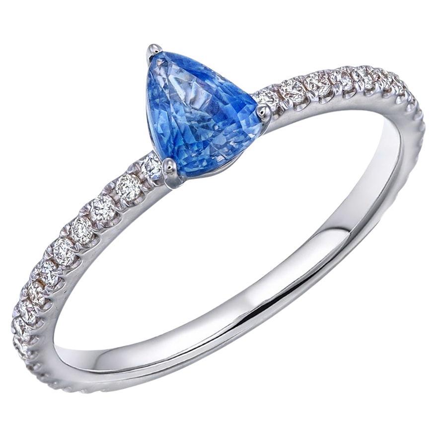 GIA Certified 0.60 ct Kashmir Sapphire and Diamond Daily Wear Ring in White Gold For Sale