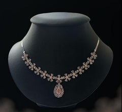 Collar de 18 quilates rosa claro VVS2 de 0,61 quilates certificado por GIA