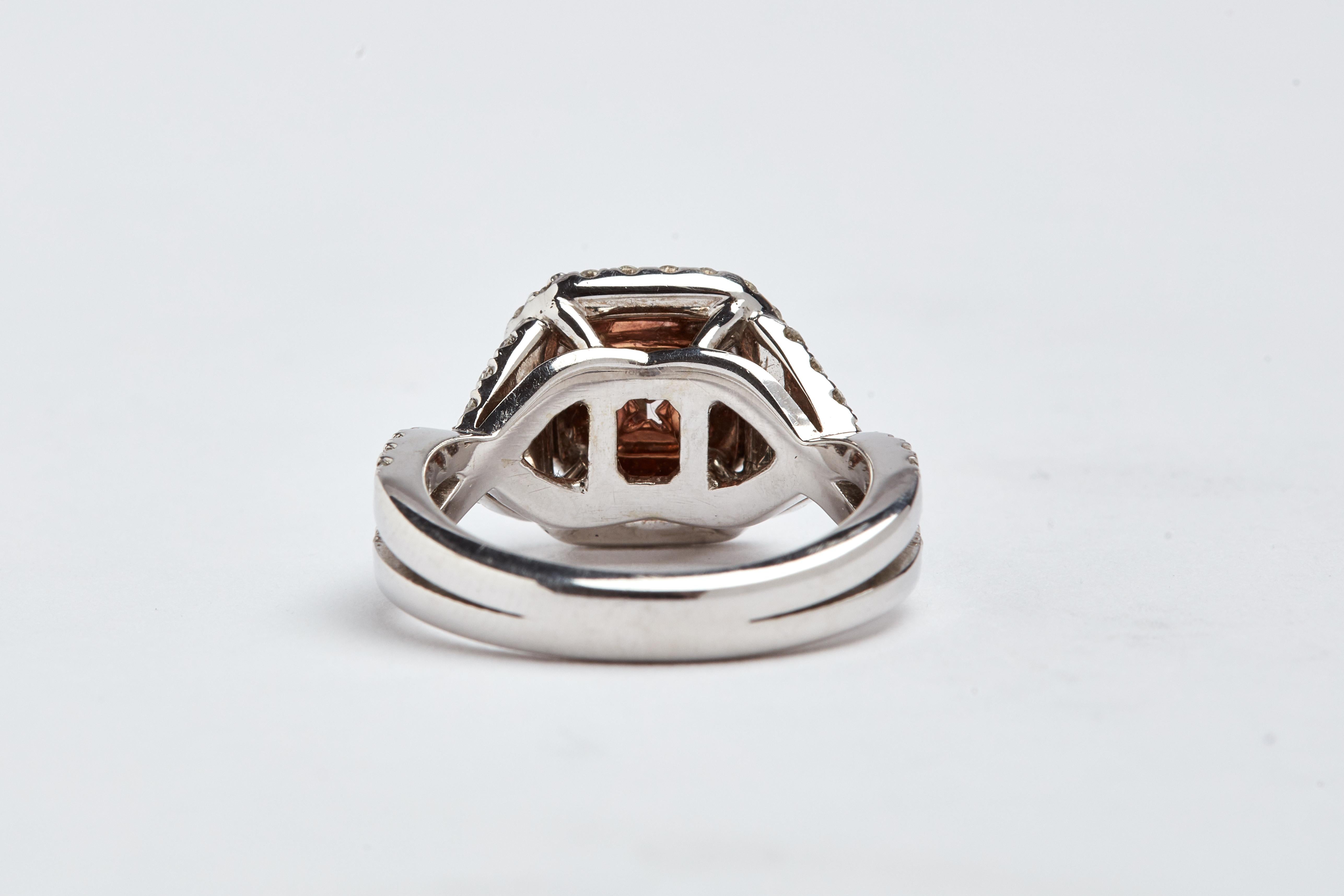 Bague en diamant brun naturel taille radiant de 0,62 carat certifié par le GIA Pour femmes en vente
