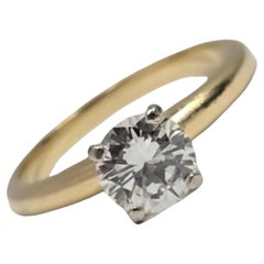 Bague solitaire en or 18 carats avec diamant certifié GIA de 0,62 ct (J/SI1)